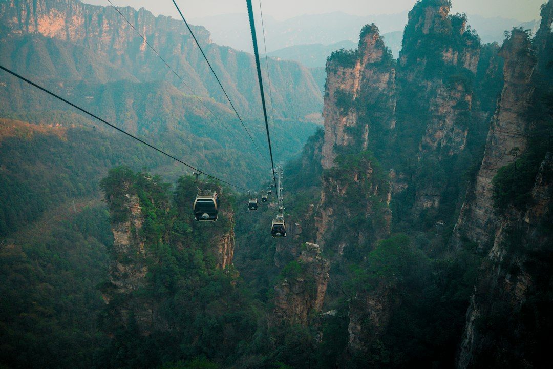 Cable cars crossing the pillars of Zhangjiajie